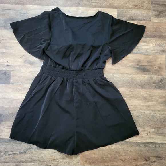 Aoysky Women's Black Short Sleeve V Neck Front Tie Romper Jumpsuit Size Medium - Picture 8 of 9